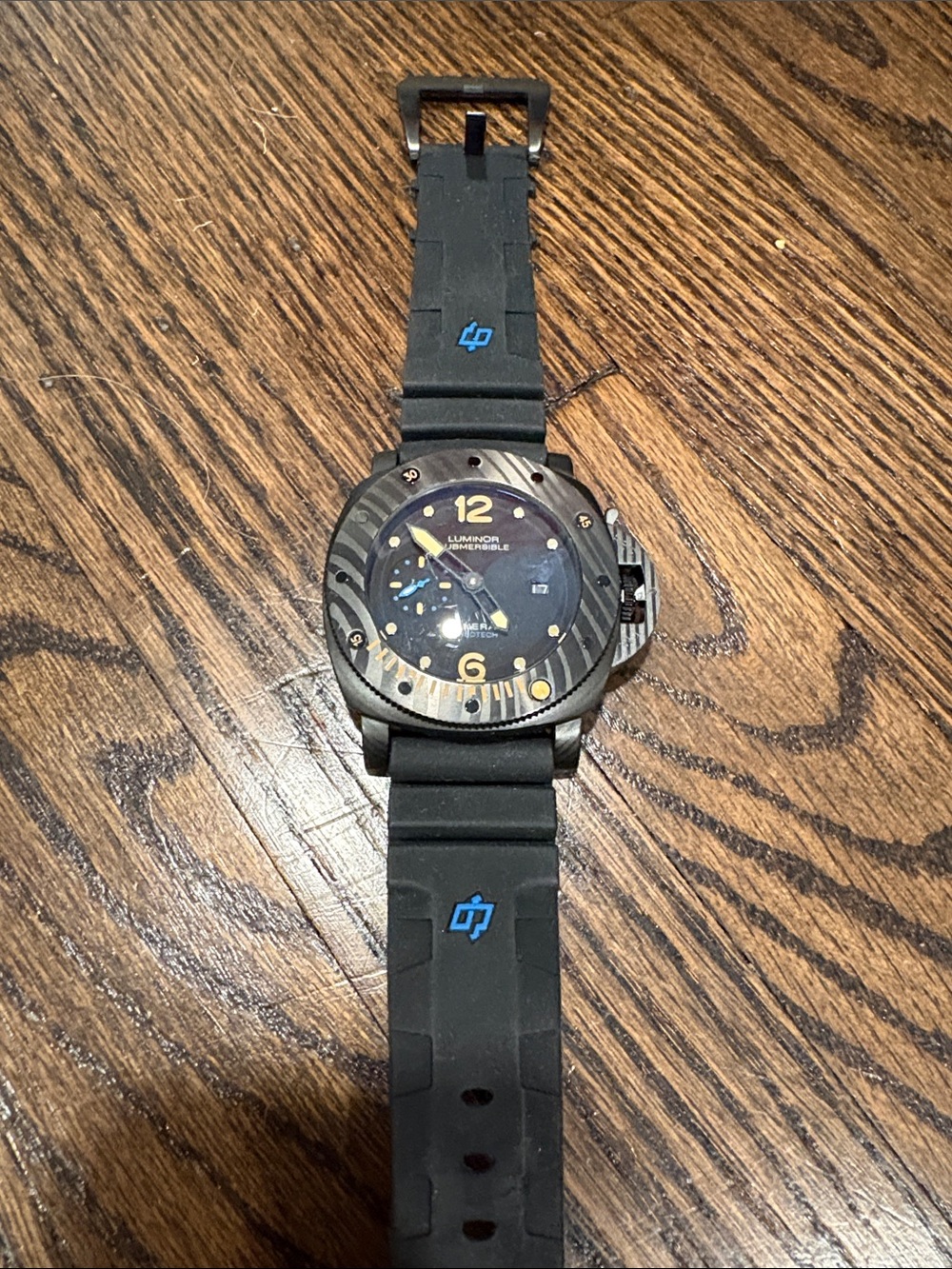 Luminor Submersible Black Dial Rubber Strap Watch